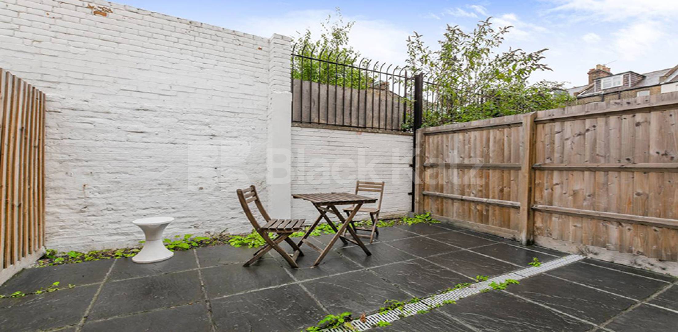 4 bedroom town house located on a private gated mews  Lotus Mews, Archway / Finsbury Park